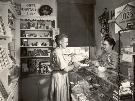 Shop 1954