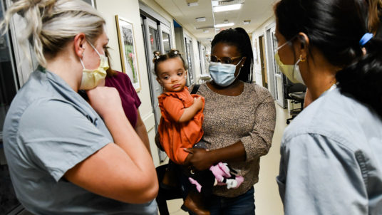 Tykarra Yearby Honors NICU Nurses and Staff at UPMC Harrisburg